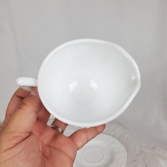 VTG Indiana Colony co Milk glass Harvest grape footed creamer / saucer - Picture 10 of 13